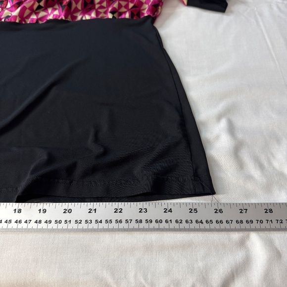 Lane Bryant Women's Geometric 1/2‎ Button V-Neck Short Sleeve Blouse Size 18/20 - Picture 10 of 11